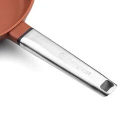 Westinghouse Wokpan Performance - Rebel Red - ø 28 Cm - Standaard Anti-aanbaklaag 22 Westinghouse Wokpan Performance - Rebel Red - ø 28 Cm - Standaard Anti-aanbaklaag -Westinghouse WCCW0095028OR 9